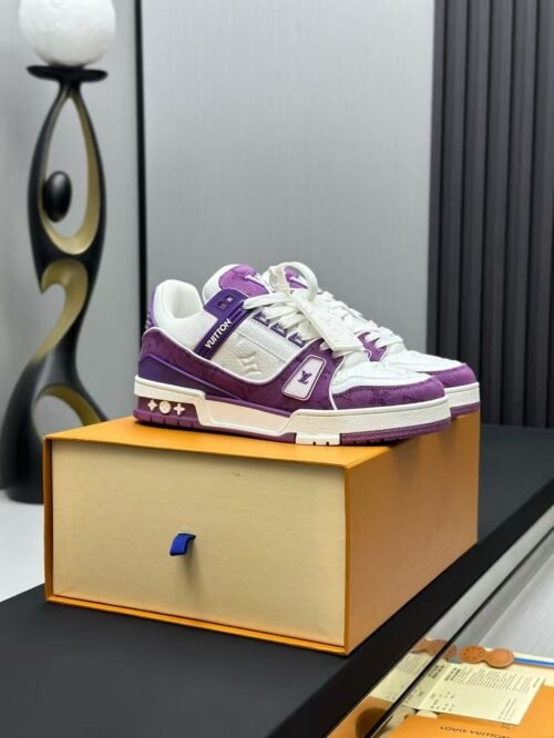 Louis Vuitton Trainer Sneakers Model：0608006