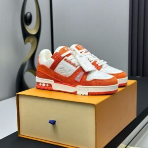 Louis Vuitton Trainer Sneakers Model：0608003