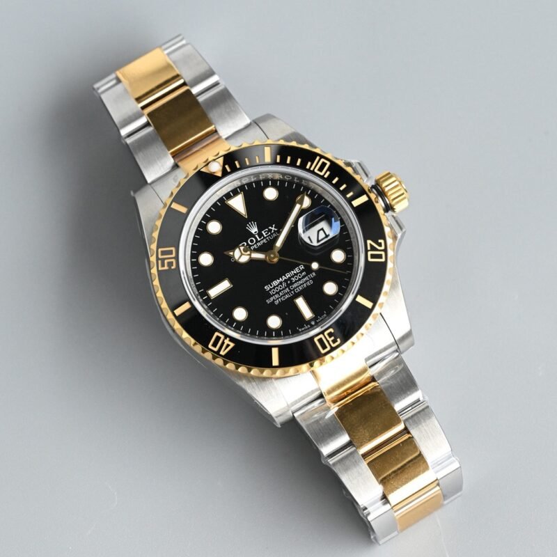 IMG_1725 🕰️ Rolex Submariner Date 41 mm – Reference 0608005