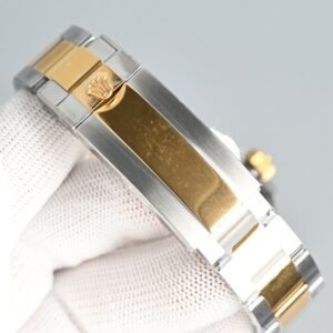 IMG_1727 🕰️ Rolex Submariner Date 41 mm – Reference 0608005