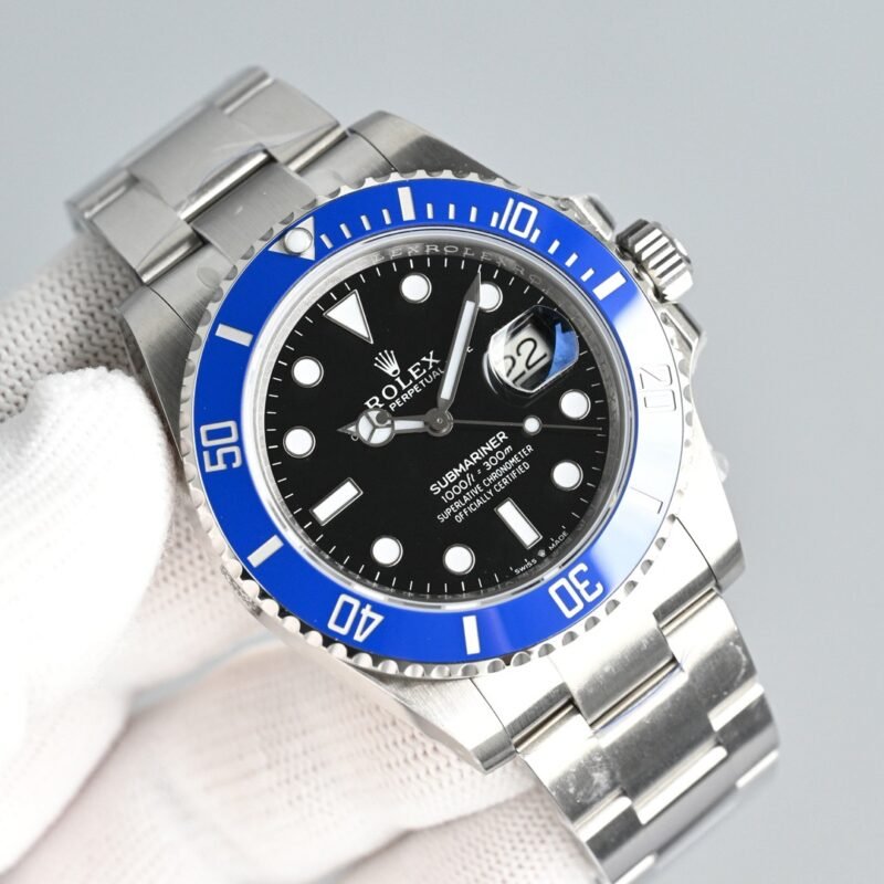 IMG_1740 🕰️ Rolex Submariner Date 41 mm – Reference 0608003