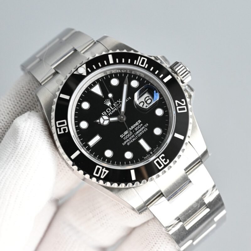 IMG_1750 🕰️ Rolex Submariner Date 41 mm – Reference 0608002