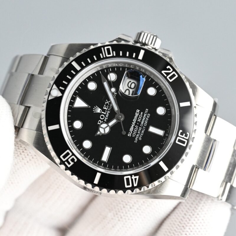 IMG_1752 🕰️ Rolex Submariner Date 41 mm – Reference 0608002