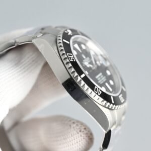 IMG_1754 🕰️ Rolex Submariner Date 41 mm – Reference 0608002