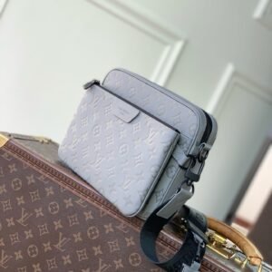 Louis Vuitton Trio Messenger Bag Model：M27185