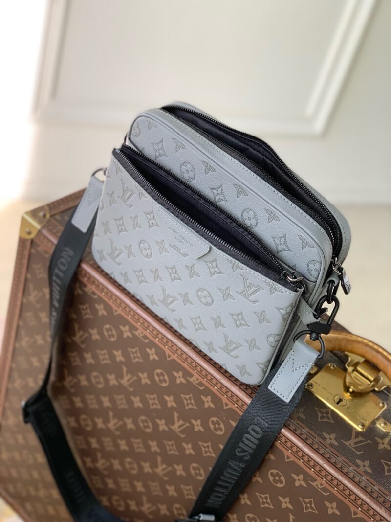 Louis Vuitton Trio Messenger Bag Model：M27185