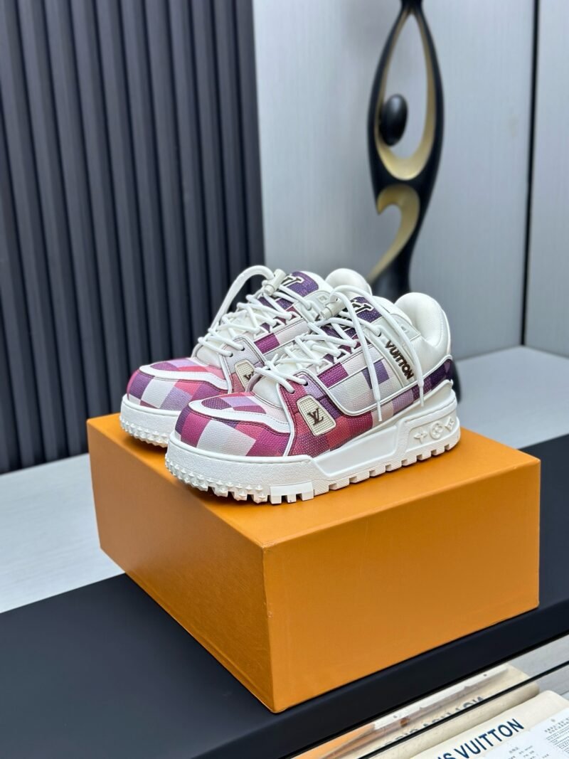 Louis Vuitton Trainer Max Sneakers Model：0608007