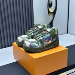 Louis Vuitton Trainer Max Sneakers Model：0608007