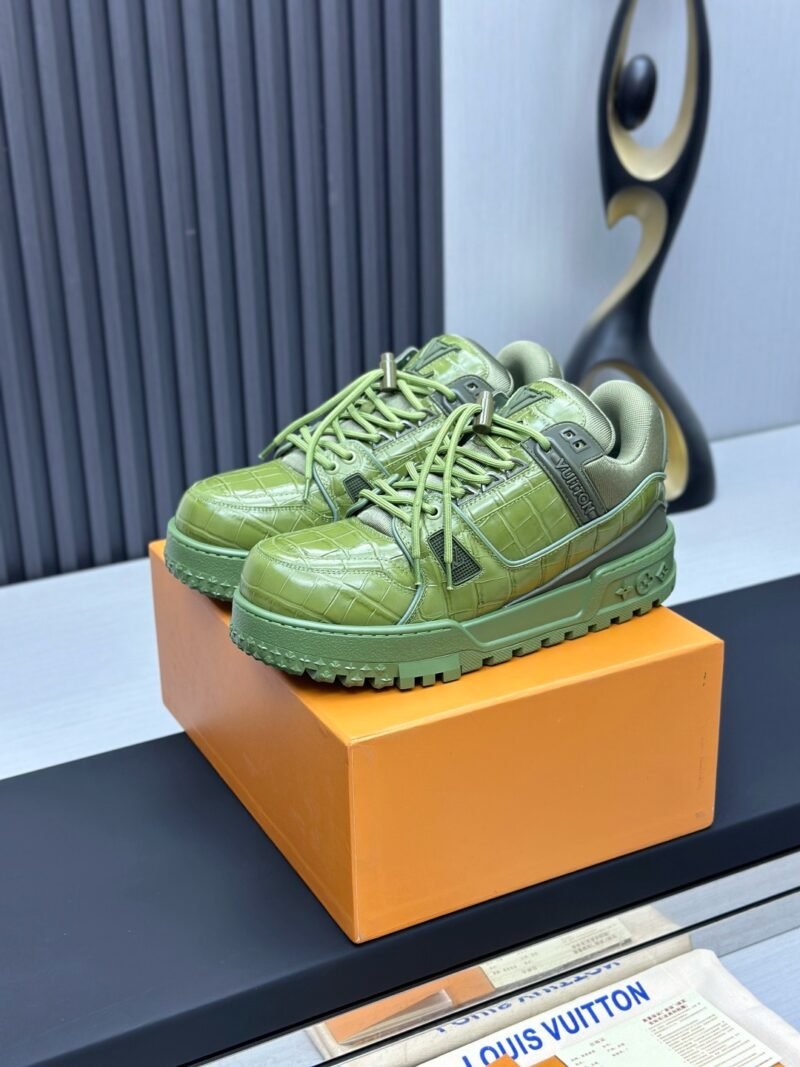 IMG_2017 Louis Vuitton Trainer Max Sneakers Model:0608013