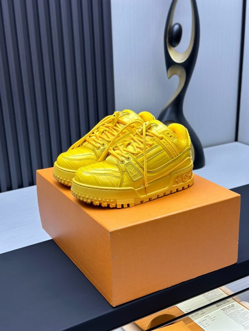 IMG_2018 Louis Vuitton Trainer Max Sneakers Model:0608013