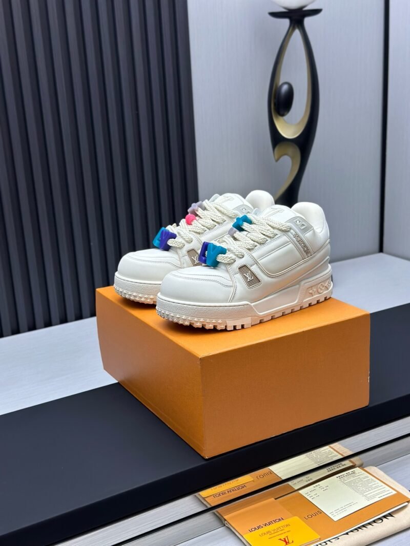 IMG_2020 Louis Vuitton Trainer Max Sneakers Model:0608018