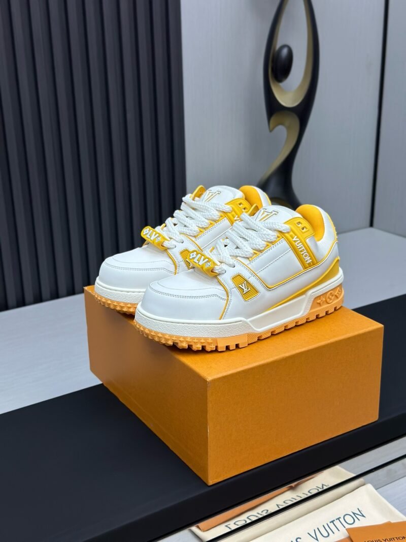 IMG_2021 Louis Vuitton Trainer Max Sneakers Model:0608018