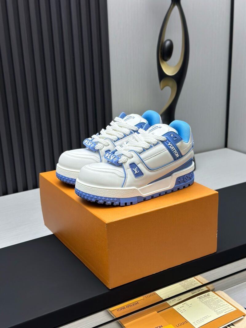 IMG_2023 Louis Vuitton Trainer Max Sneakers Model:0608018