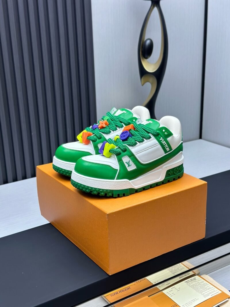 IMG_2025 Louis Vuitton Trainer Max Sneakers Model:0608018