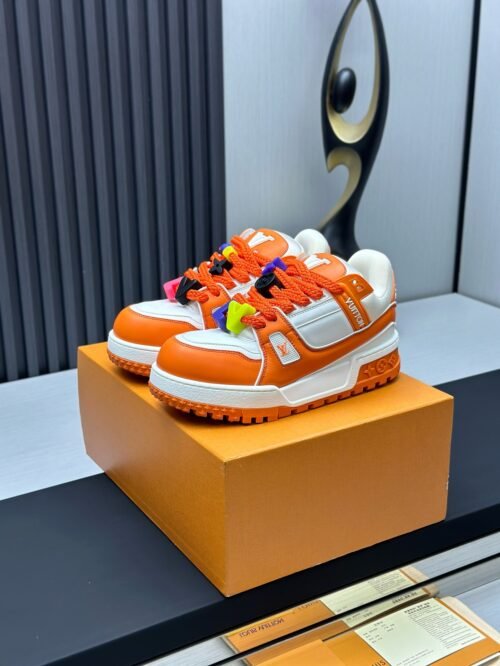 Louis Vuitton Trainer Max Sneakers Model：0608025