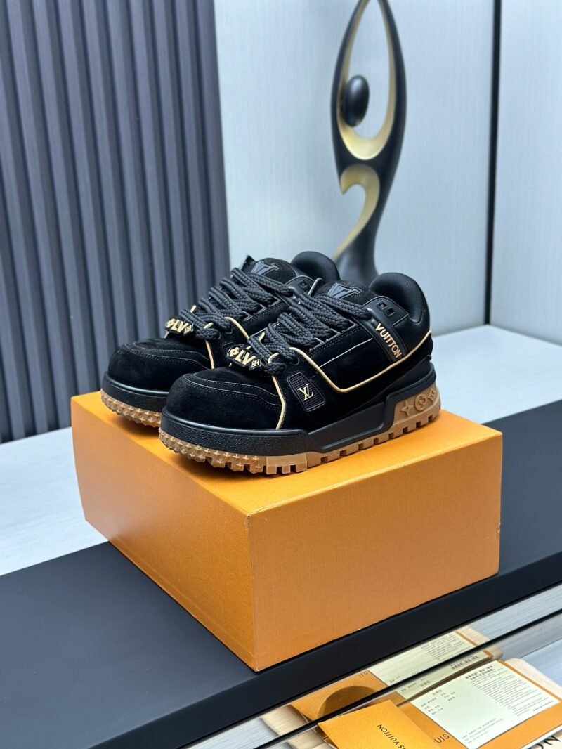 IMG_2028 Louis Vuitton Trainer Max Sneakers Model:0608018