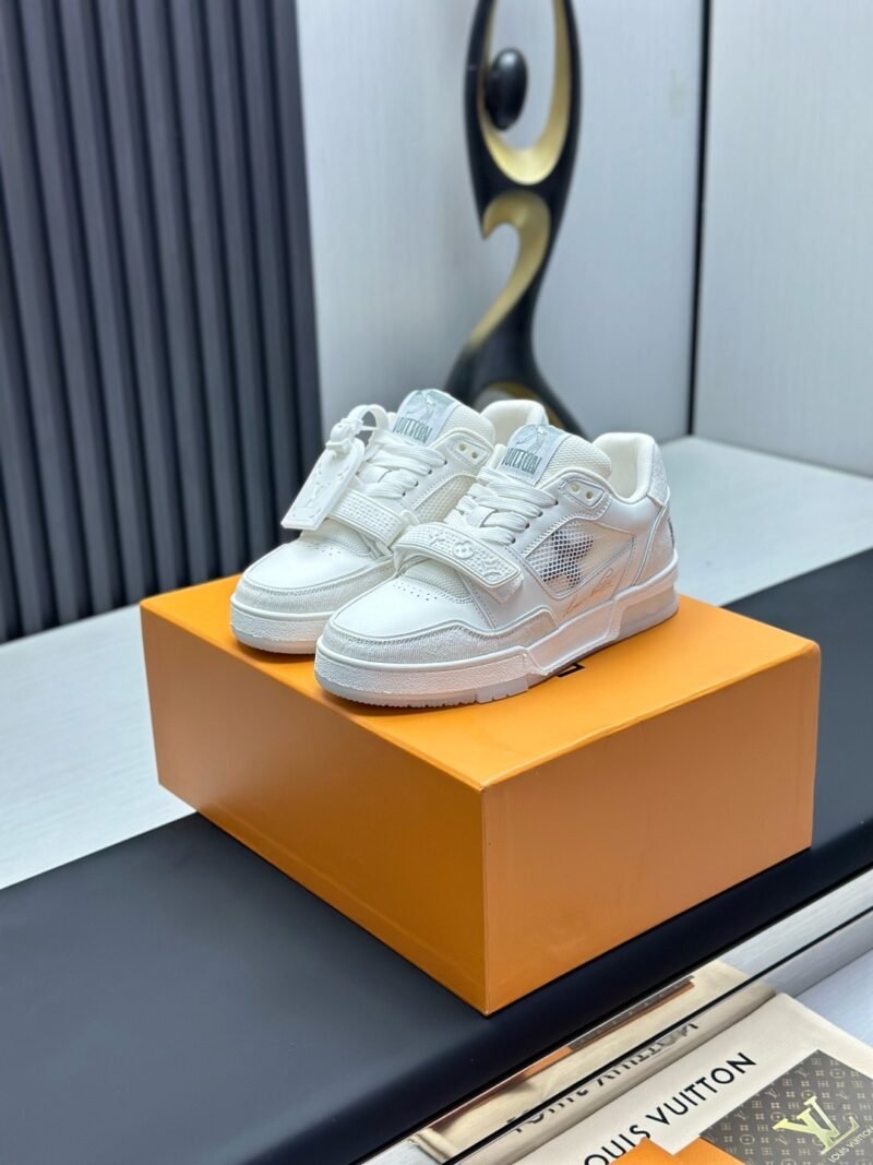 Louis Vuitton Trainer Sneakers Model：0608037