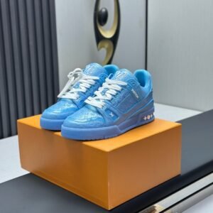 Louis Vuitton Trainer Sneakers Model：0608016