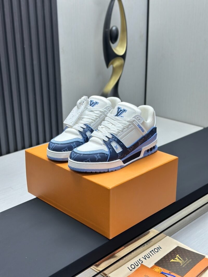 Louis Vuitton Trainer Sneakers Model：0608009