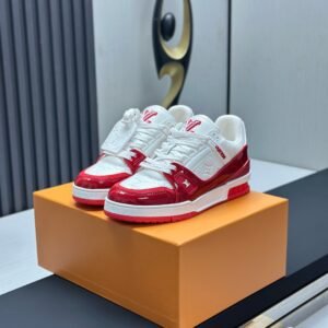 Louis Vuitton Trainer Sneakers Model：0608009