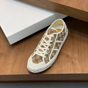 Gucci Canvas Sneakers Model：0608003