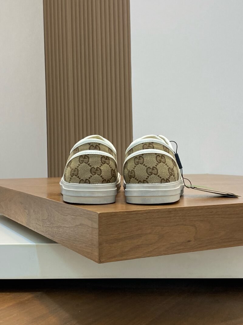 Gucci Canvas Sneakers Model：0608003