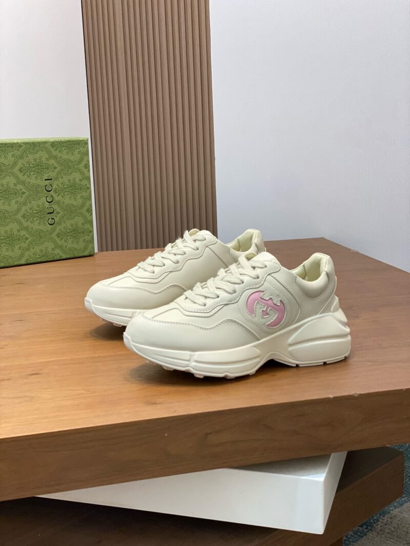 Gucci Rhyton sneaker Model：0608006