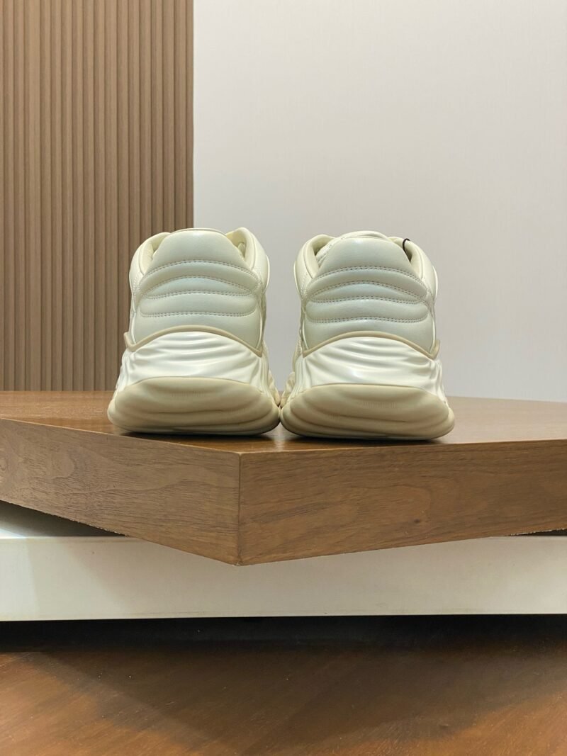 12 Gucci Ripple Sneakers Model:0608001