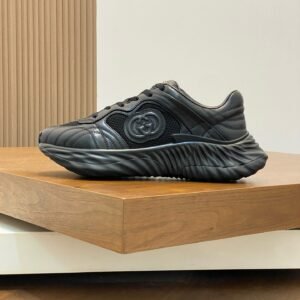 Gucci Ripple Sneakers Model：0608002