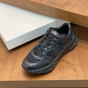 Gucci Ripple Sneakers Model：0608002