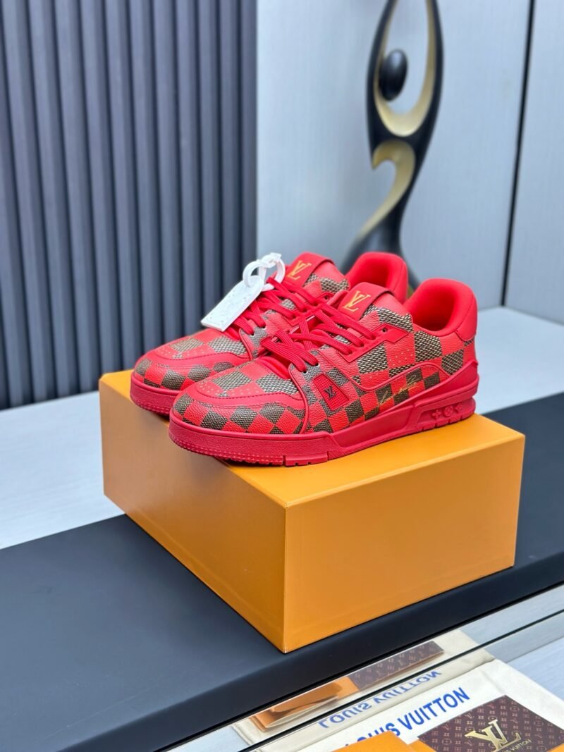 Louis Vuitton Trainer Sneakers Model：0608039