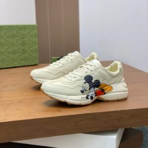 Gucci Rhyton sneaker Model：0608006