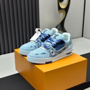 Louis Vuitton Trainer Sneakers Model：0608031