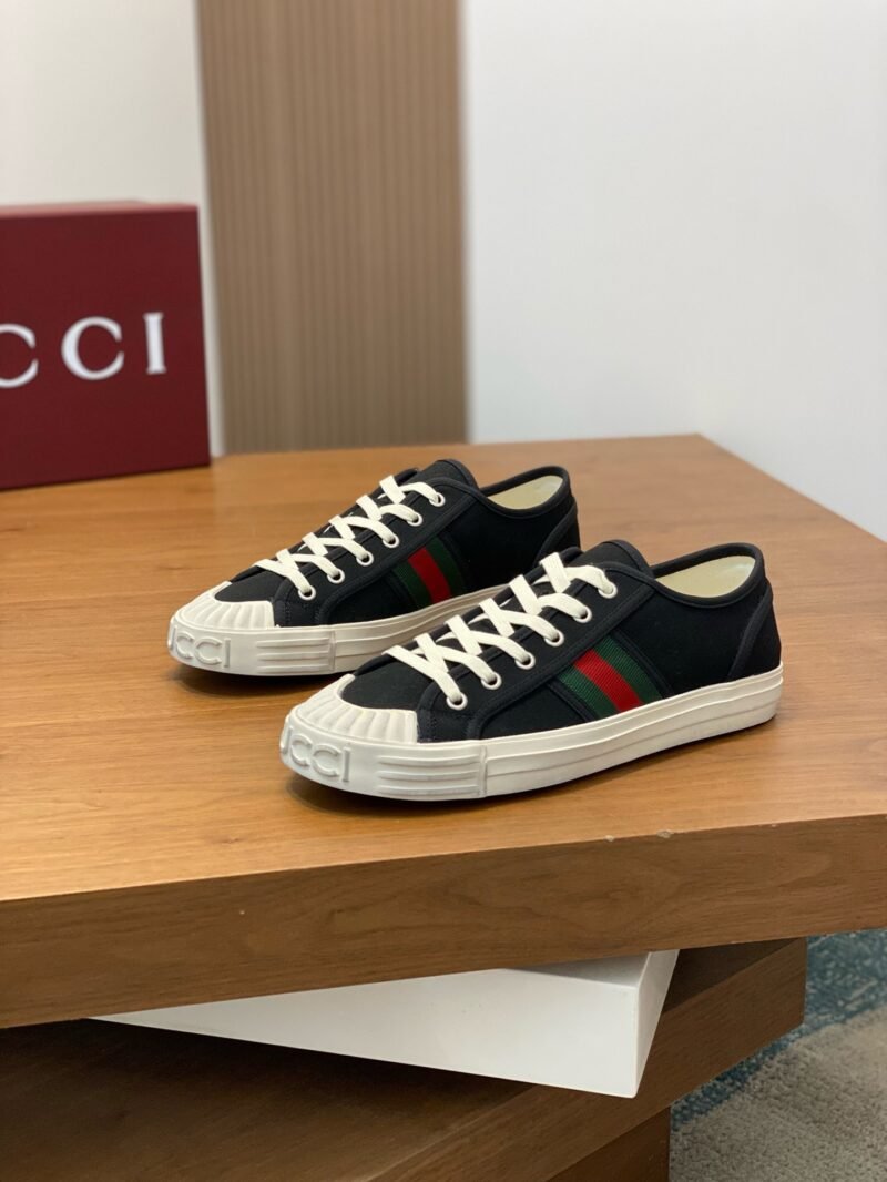 Gucci Canvas Sneakers Model：0608004