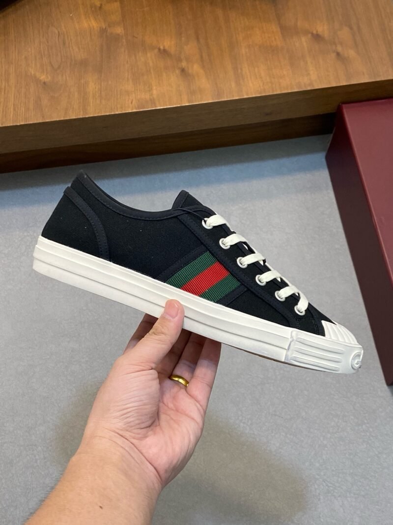 Gucci Canvas Sneakers Model：0608004