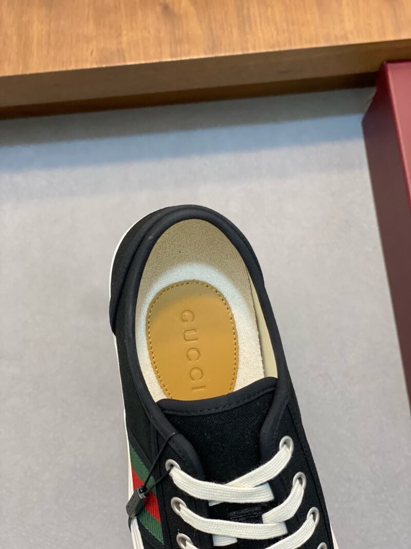 Gucci Canvas Sneakers Model：0608004