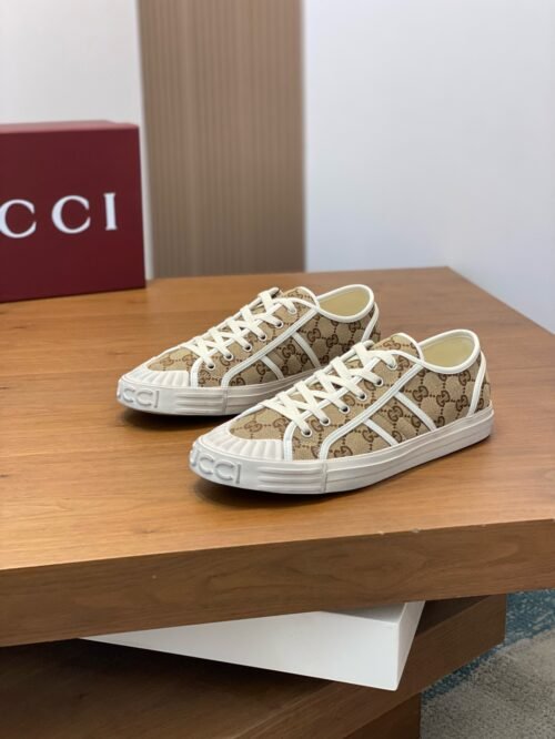 Gucci Canvas Sneakers Model：0608003