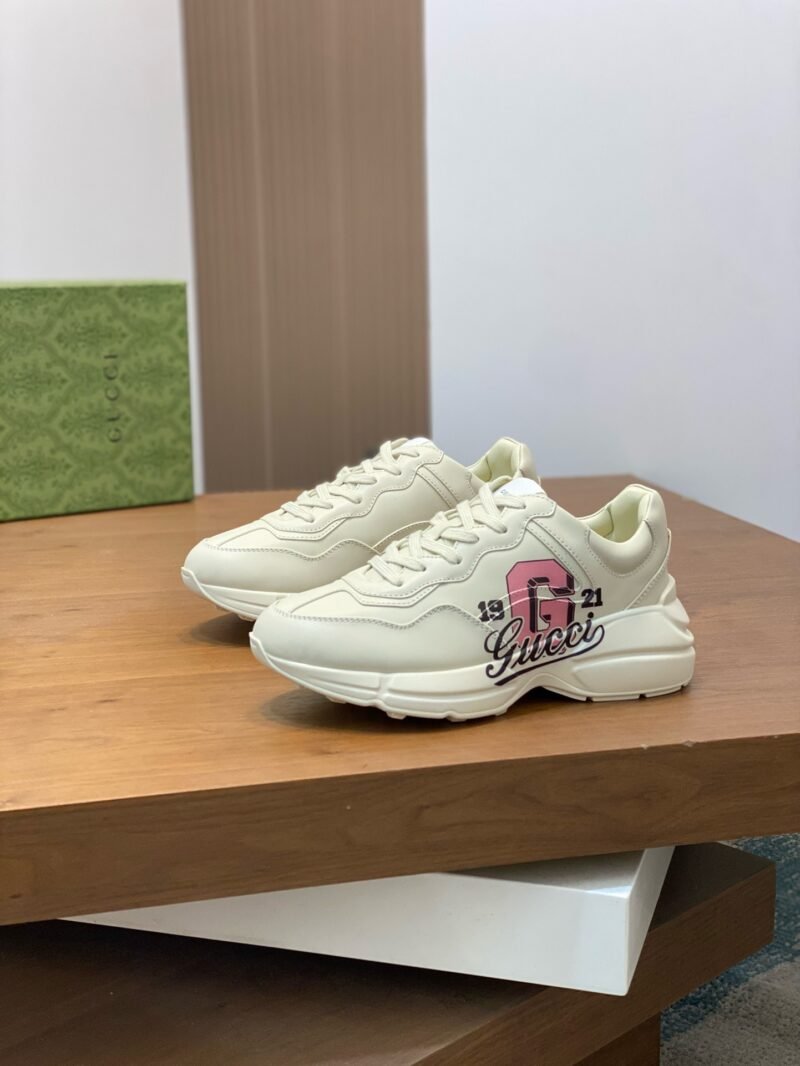 Gucci Rhyton sneaker Model：0608006