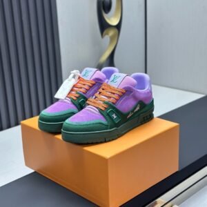 Louis Vuitton Trainer Sneakers Model：0608034