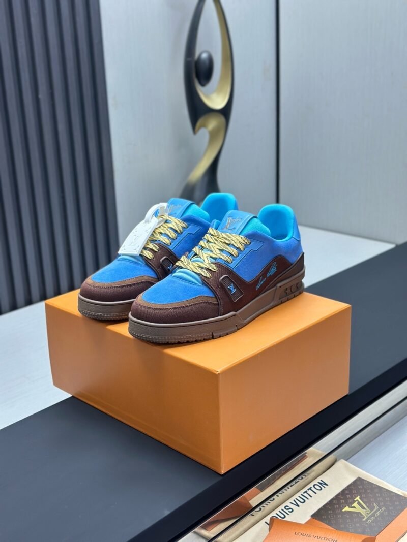 Louis Vuitton Trainer Sneakers Model：0608034