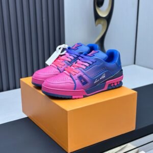 Louis Vuitton Trainer Sneakers Model：0608039