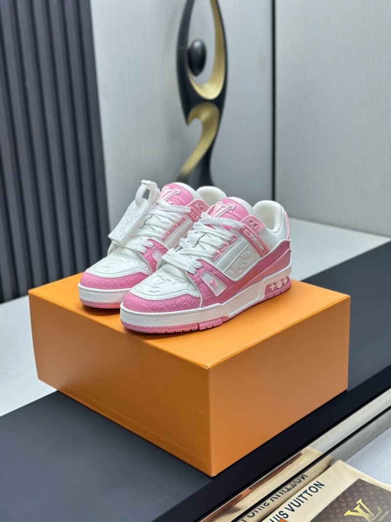 Louis Vuitton Trainer Sneakers Model：0608014