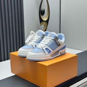 Louis Vuitton Trainer Sneakers Model：0608016