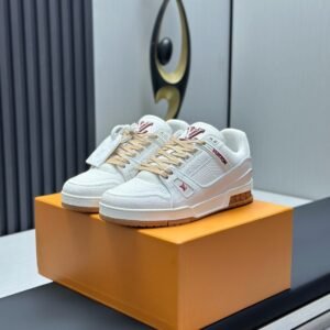 Louis Vuitton Trainer Sneakers Model：0608017