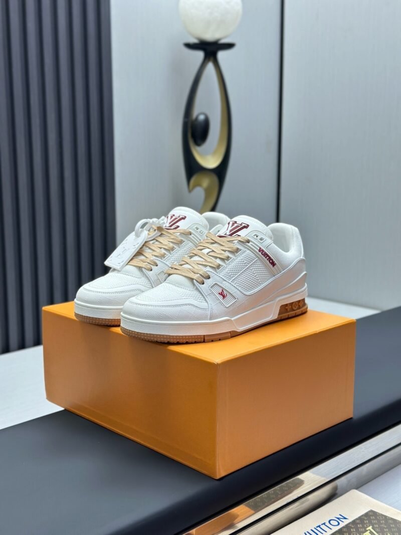 Louis Vuitton Trainer Sneakers Model：0608017