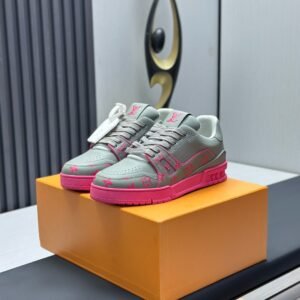 Louis Vuitton Trainer Sneakers Model：0608033