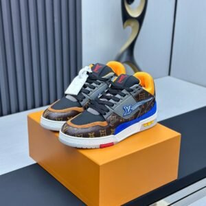 Louis Vuitton Trainer Sneakers Model：0608039