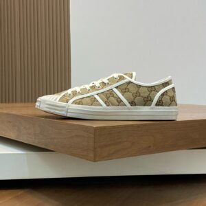 Gucci Canvas Sneakers Model：0608003
