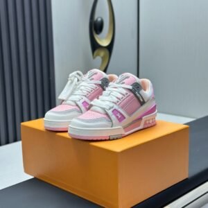 Louis Vuitton Trainer Sneakers Model：0608016
