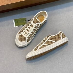 Gucci Canvas Sneakers Model：0608003